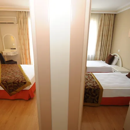 Hotel Laguna